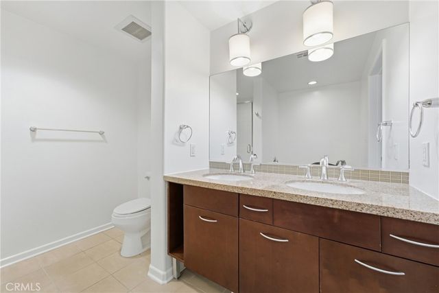250 N First Street 329, Burbank, CA 91502
