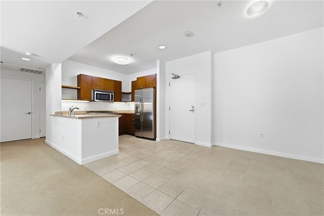 250 N First Street 329, Burbank, CA 91502