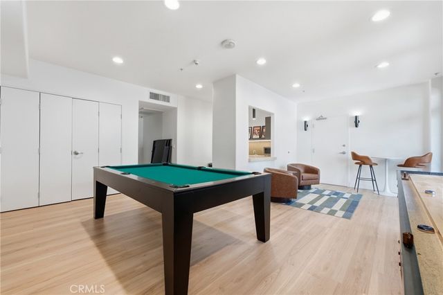 250 N First Street 329, Burbank, CA 91502