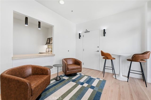 250 N First Street 329, Burbank, CA 91502