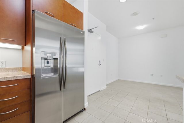 250 N First Street 329, Burbank, CA 91502