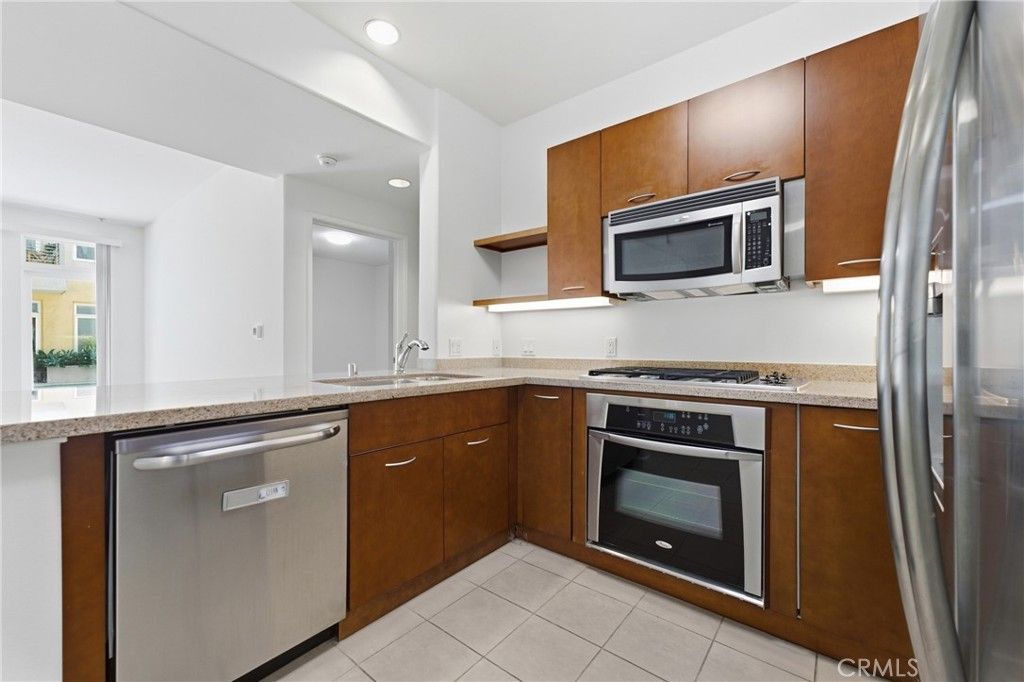 250 N First Street 329, Burbank, CA 91502 — photo 4