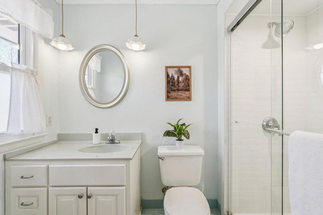 3220 W Chateau COURT, Mequon, WI 53092