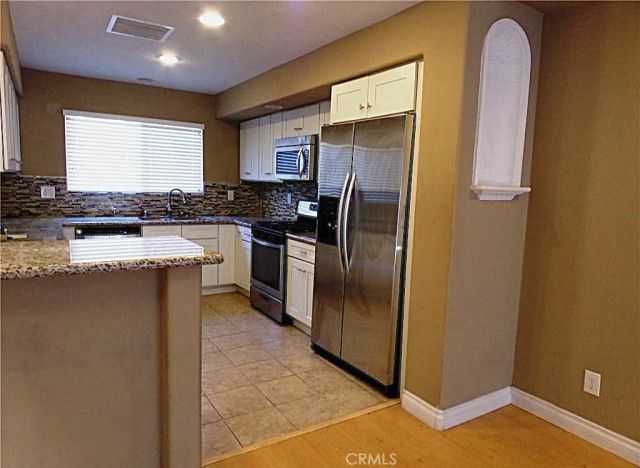 81 Seton, Irvine, CA 92612