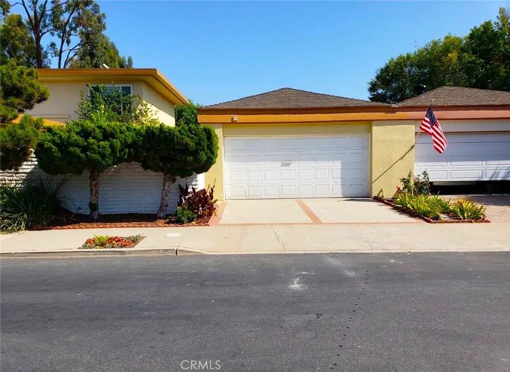 81 Seton, Irvine, CA 92612