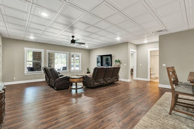1699 NE Boyles Mill Road, Dalton, GA 30721