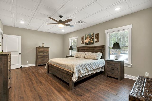 1699 NE Boyles Mill Road, Dalton, GA 30721