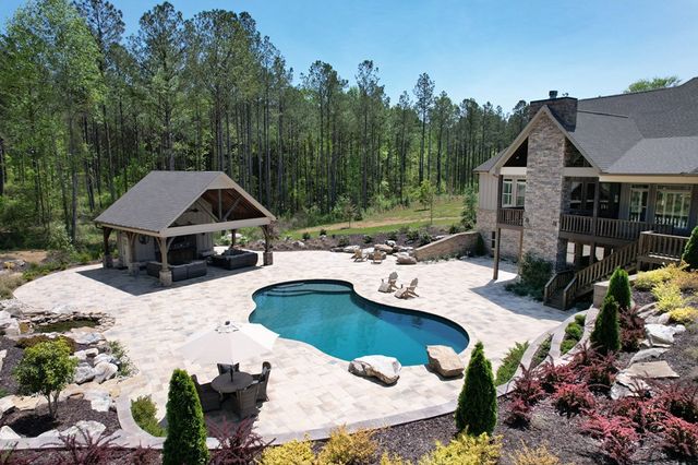 1699 NE Boyles Mill Road, Dalton, GA 30721