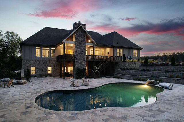 1699 NE Boyles Mill Road, Dalton, GA 30721
