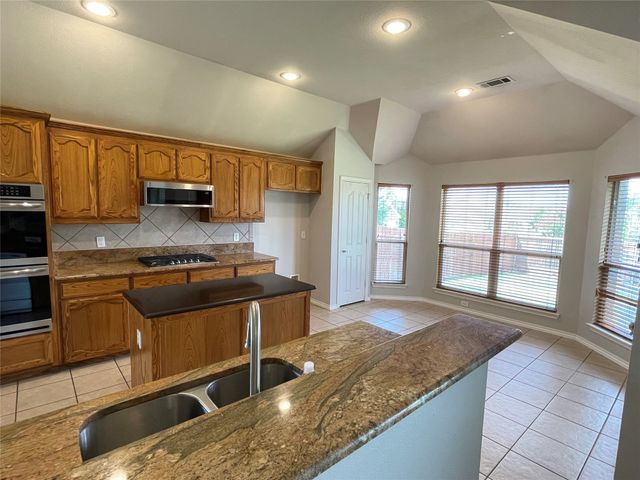 4001 Landisburg Trail, Fort Worth, TX 76244