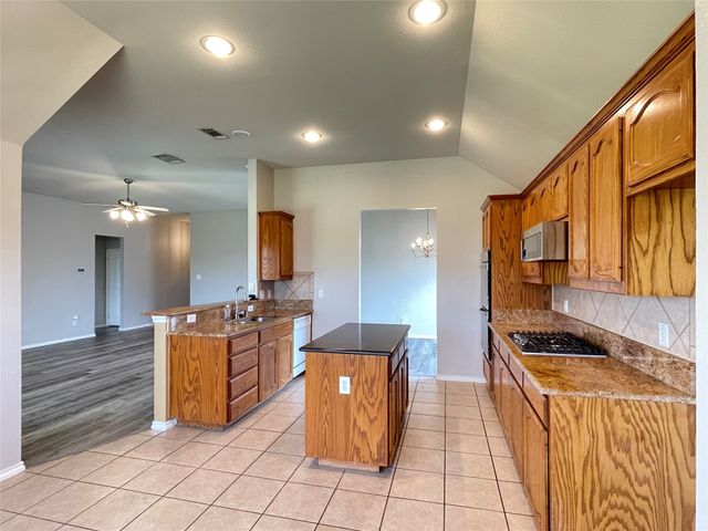 4001 Landisburg Trail, Fort Worth, TX 76244