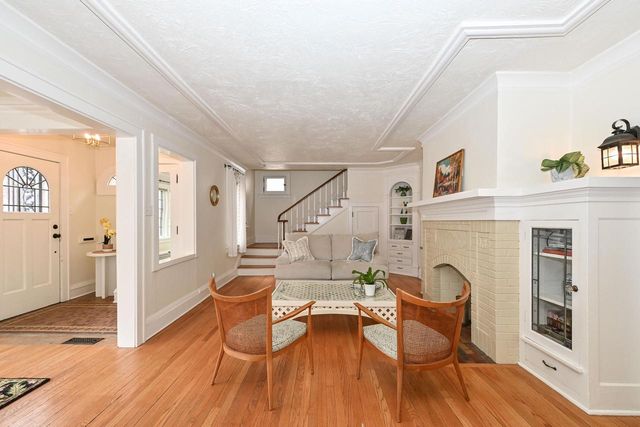 1705 N 68th STREET, Wauwatosa, WI 53213