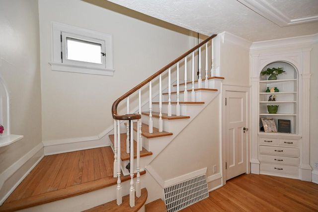 1705 N 68th STREET, Wauwatosa, WI 53213