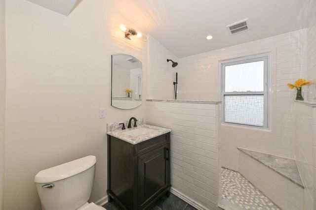 1705 N 68th STREET, Wauwatosa, WI 53213