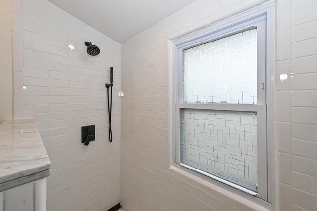 1705 N 68th STREET, Wauwatosa, WI 53213