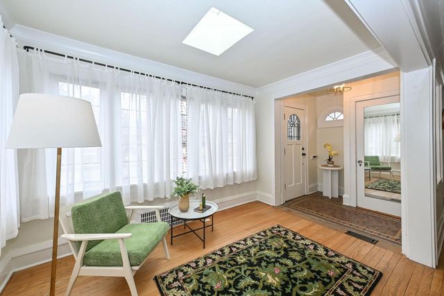 1705 N 68th STREET, Wauwatosa, WI 53213