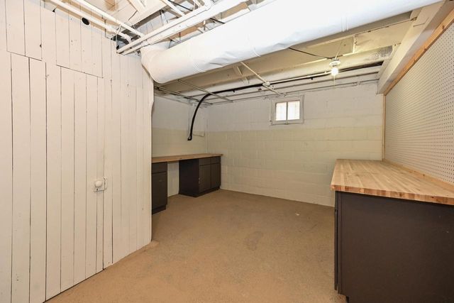 1705 N 68th STREET, Wauwatosa, WI 53213