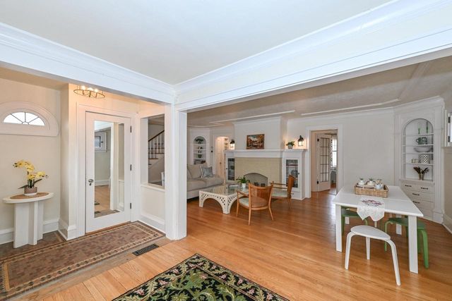 1705 N 68th STREET, Wauwatosa, WI 53213