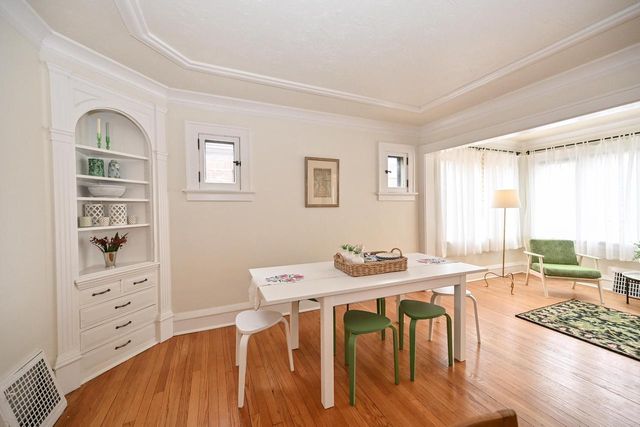 1705 N 68th STREET, Wauwatosa, WI 53213