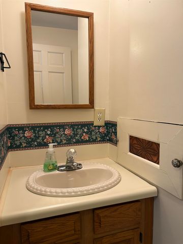 25 Sunset Drive, Hopkinton, NH 03229