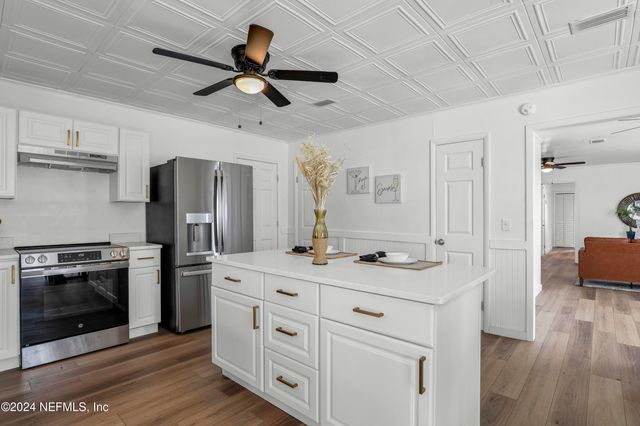 54221 CRAVEY Road, Callahan, FL 32011