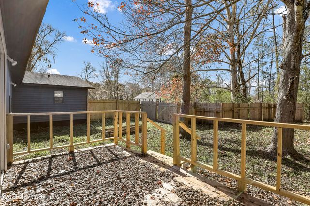 54221 CRAVEY Road, Callahan, FL 32011