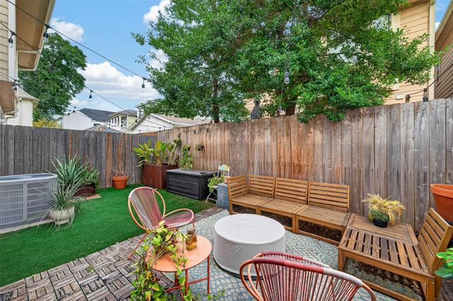 1418 Prince Street, Houston, TX 77008