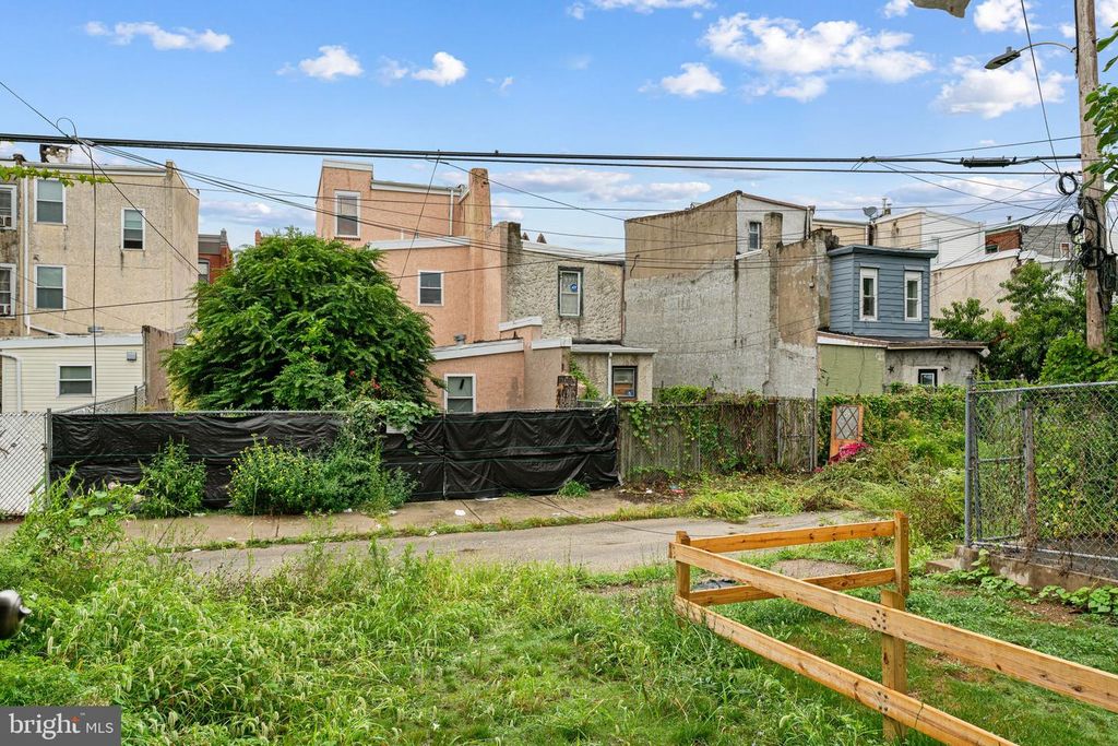 1934 N CROSKEY ST, Philadelphia, PA 19121