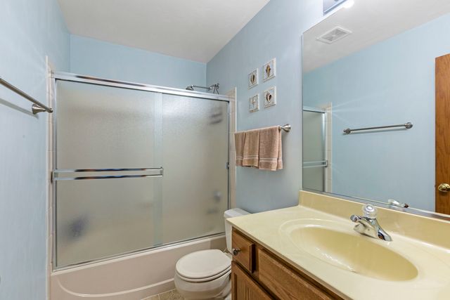9231 Durham Drive, Huntley, IL 60142