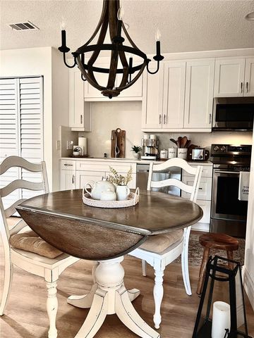 9481 HIGHLAND OAK DRIVE 1208, Tampa, FL 33647