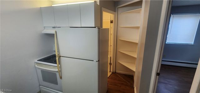 12810 Detroit Avenue 10, Lakewood, OH 44107