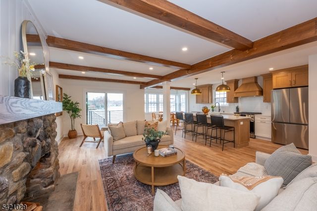 43 E Shore Rd, Denville Twp., NJ 07834