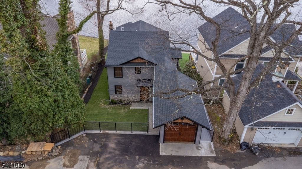 43 E Shore Rd, Denville Twp., NJ 07834