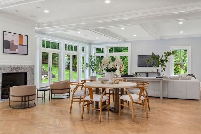 196 Pond Road, Wellesley, MA 02482