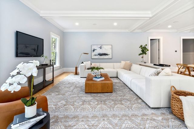 196 Pond Road, Wellesley, MA 02482