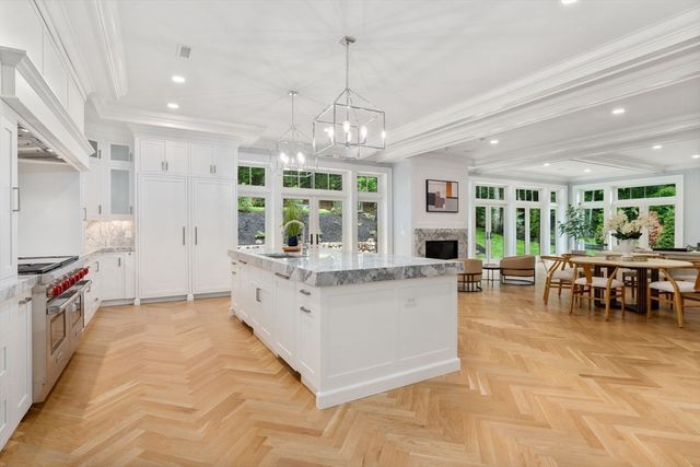 196 Pond Road, Wellesley, MA 02482