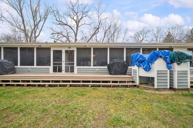 15577 Victor Road 5, Chikaming Twp, MI 49129