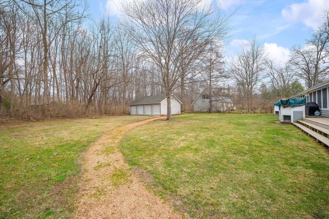 15577 Victor Road 5, Chikaming Twp, MI 49129