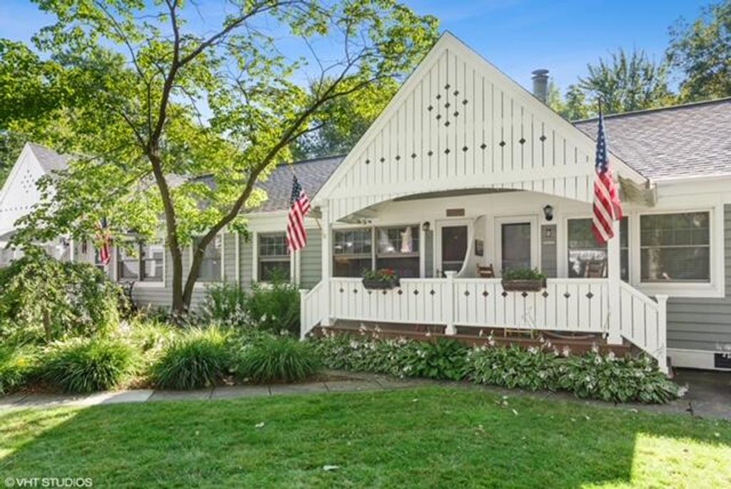 15577 Victor Road 5, Chikaming Twp, MI 49129