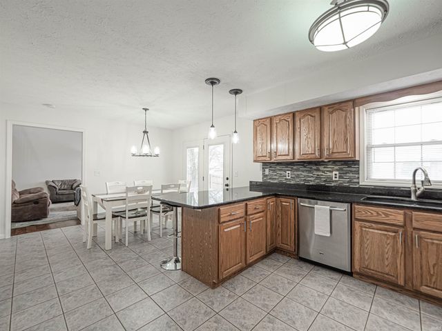 4150 Clover Drive, Evansville, IN 47711