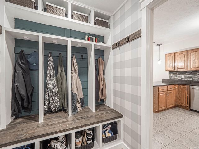 4150 Clover Drive, Evansville, IN 47711