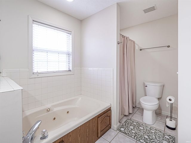 4150 Clover Drive, Evansville, IN 47711