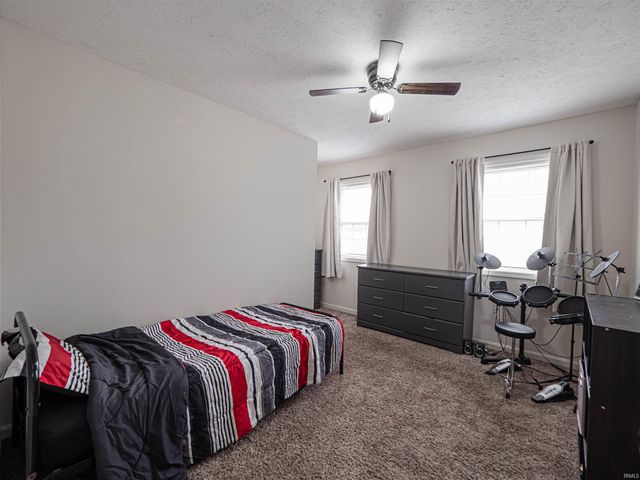 4150 Clover Drive, Evansville, IN 47711