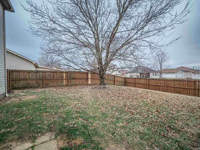 4150 Clover Drive, Evansville, IN 47711