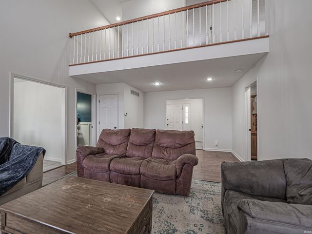 4150 Clover Drive, Evansville, IN 47711