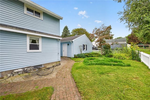 1070 Shoemaker Road, Webster, NY 14580