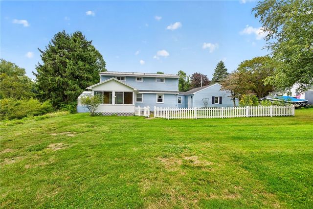 1070 Shoemaker Road, Webster, NY 14580