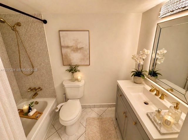 2101 Atlantic Shores Blvd 108, Hallandale Beach, FL 33009