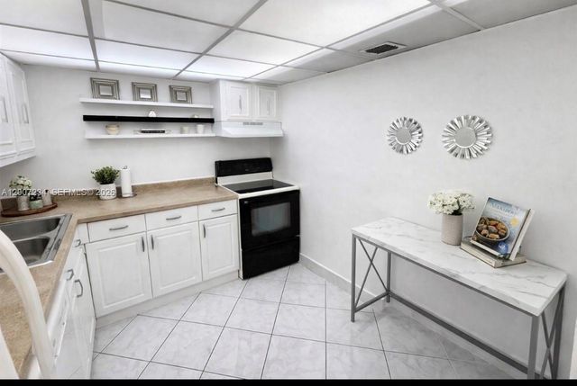 2101 Atlantic Shores Blvd 108, Hallandale Beach, FL 33009