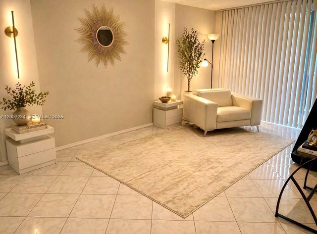 2101 Atlantic Shores Blvd 108, Hallandale Beach, FL 33009